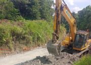 Anggota DPRD Kabupaten Kapuas Didi Hartoyo Menyampaikan Apresiasinya Kepada Pemda Kapuas Yang Melakukan Perbaikan Jalan di Wilayah Buhut KM 25 