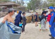 Pos Terpadu Pantai Matras Berikan Pelayanan Kesehatan dan Himbauan Kamtibmas kepada Wisatawan