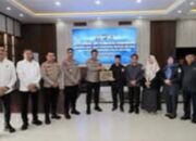 Sukses Amankan Pilkada, Kapolda Kalteng Dianugerahi Penghargaan oleh Bawaslu RI