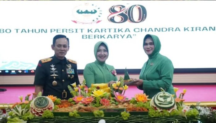 Pangdam II/Sriwijaya, Mayjen TNI Ujang Darwis, M.D.A., Memimpin Langsung Acara Syukuran Peringatan HUT Ke-80 Persit Kartika Chandra Kirana Tahun 2026