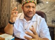 Presiden RI Komitmen Berantas Korupsi, Senator Paul Finsen Mayor: “Saya Dukung Penuh, Apresiasi Kajati PB & Kapolda PBD