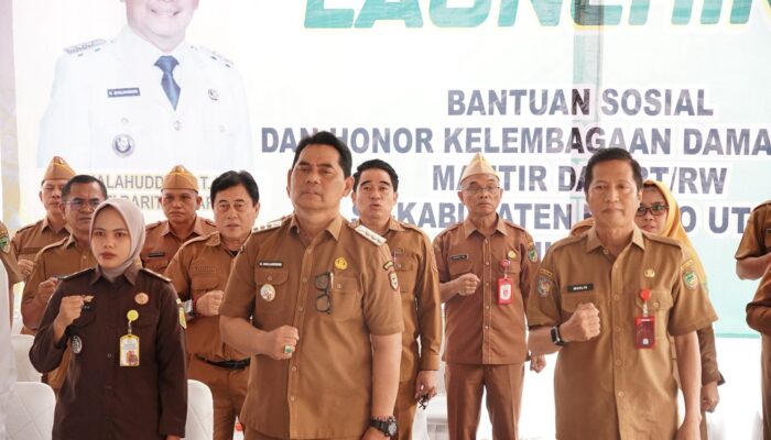 Pemkab Barito Utara Salurkan Bantuan Sosial Permakanan dan Honorarium Kelembagaan bagi Warga serta Perangkat Adat dan RT/RW.