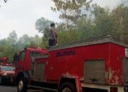 Polres Bangka Barat Bergerak Cepat Tangani Kebakaran Lahan di Lapangan Golf Mentok