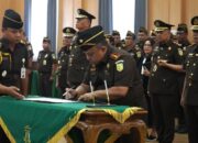 Kepala Kejaksaan Tinggi Kalteng Hendrizal Husin Resmi Melantik dan Mengambil sumpah 4 Kepala Kejaksaan Negeri di Palangka Raya